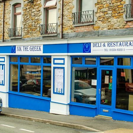 Nik The Greek Bed & Breakfast เบอรีพอร์ต ภายนอก รูปภาพ